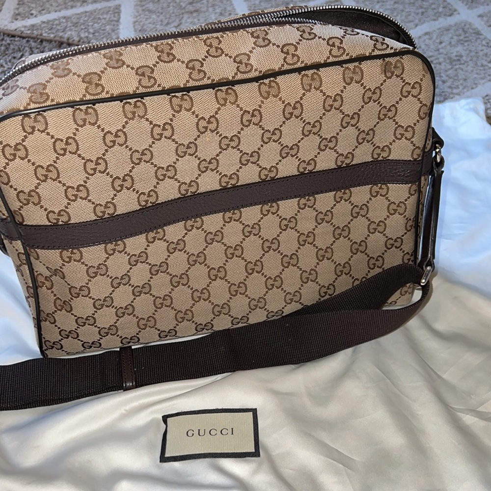 Gucci crossbody bag - Picture 2 of 6